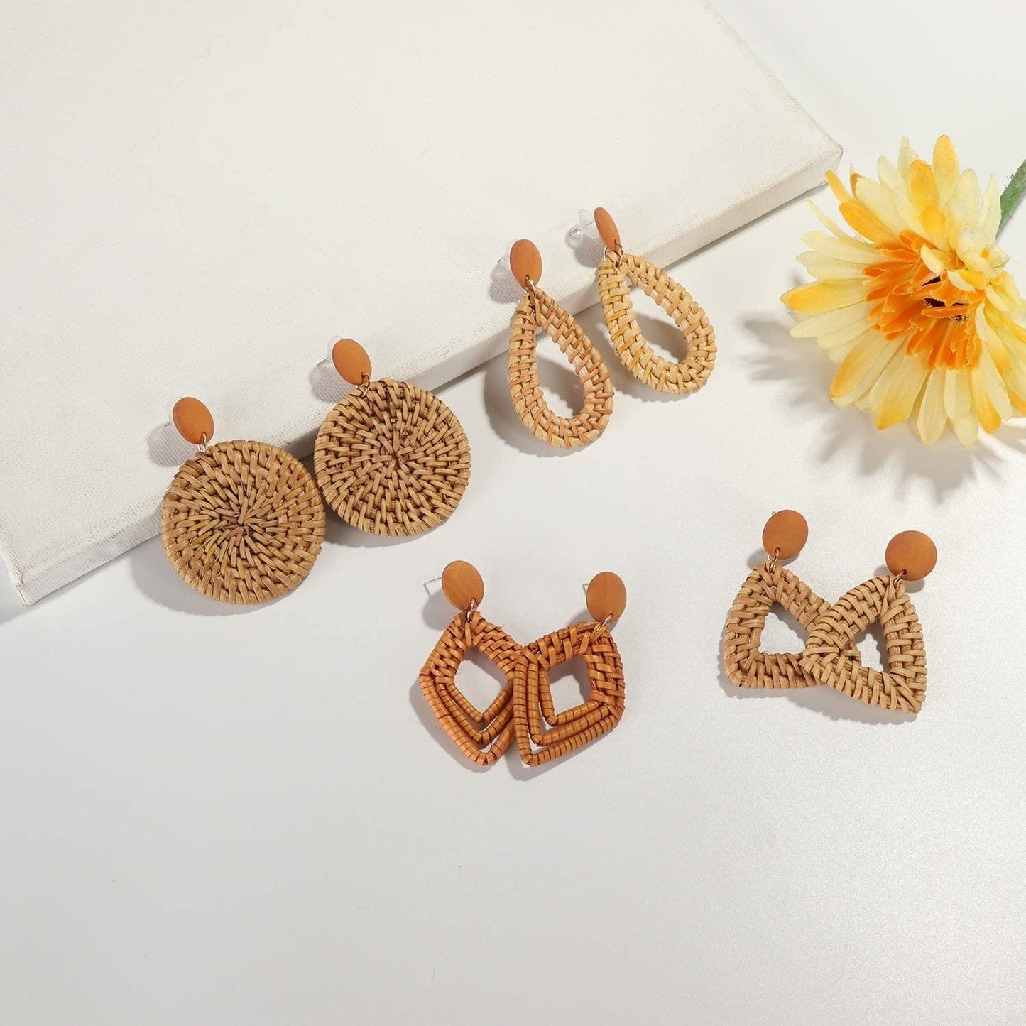 4 Pairs Rattan Dangle Earrings for Women Lightweight Bohemia Straw Wicker Braid Nature Brown Woven Geometric Statement Earring Set Handmade Jewelry