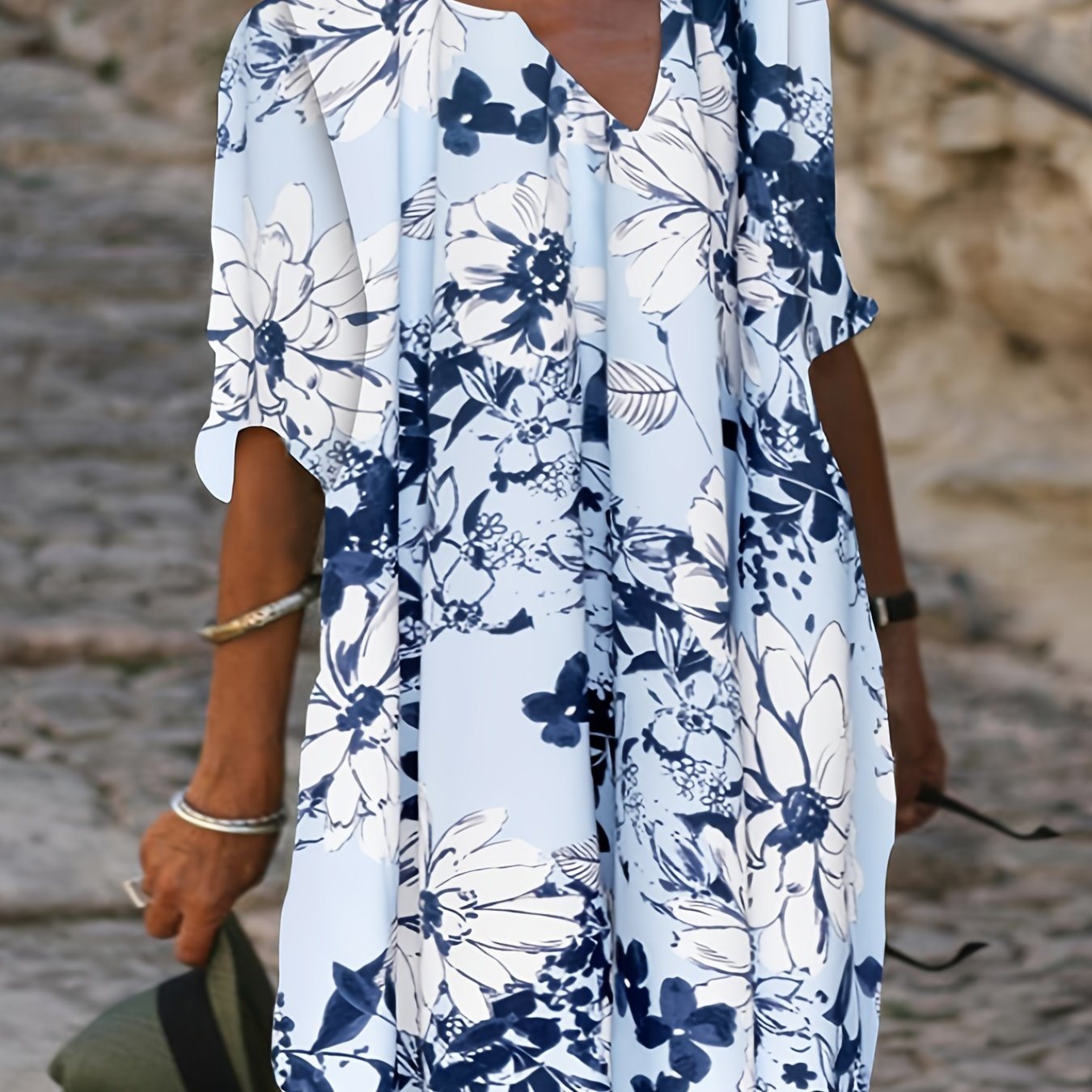 Plus Size Casual Dress; Women's Plus Floral Print Short Sleeve Notched Neck Midi Dress