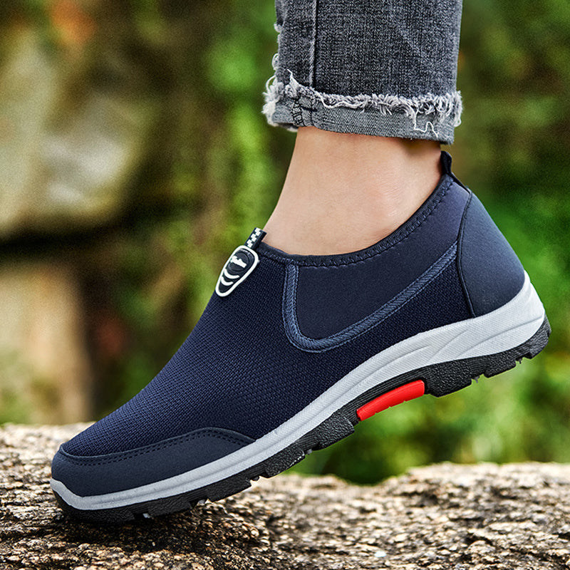 2022 Summer Men Shoes Lightweight Sneakers Men Fashion Casual Walking Shoes Breathable Slip on Mens Loafers Zapatillas Hombre